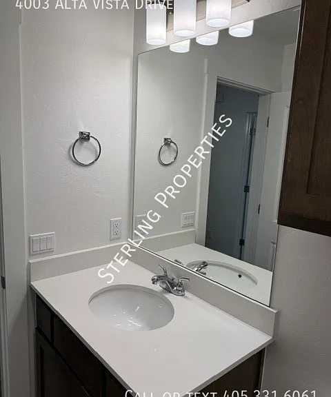 4003 Alta Vista Dr — Photo 30