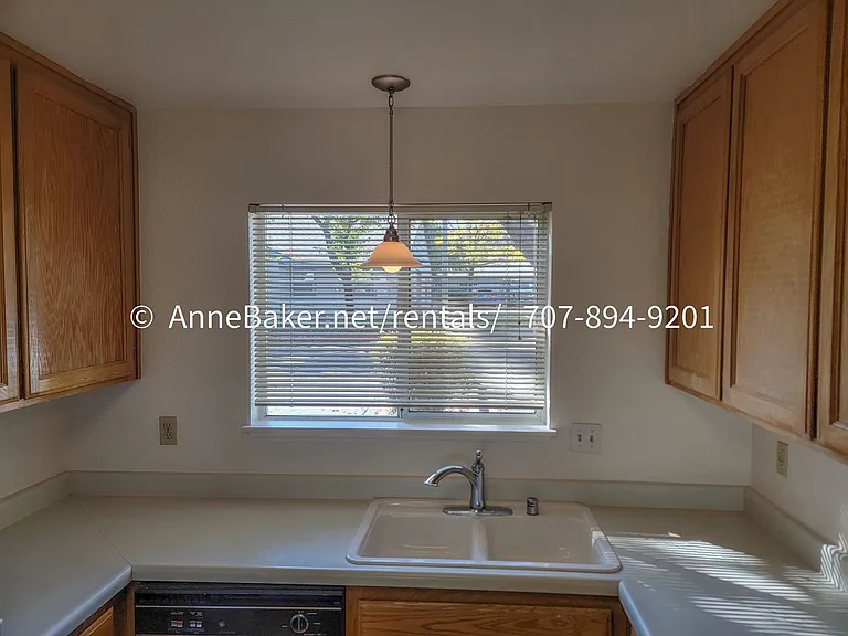 205 Elbridge Ave #G — Photo 8