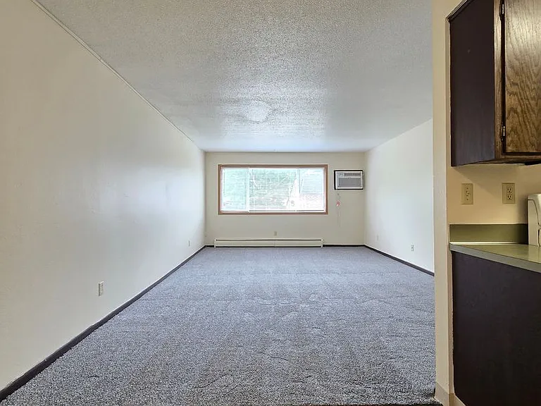 904 Thomas Ave NE — Photo 5