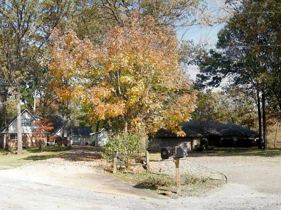 2nd image of 115 Deerwood Cir
