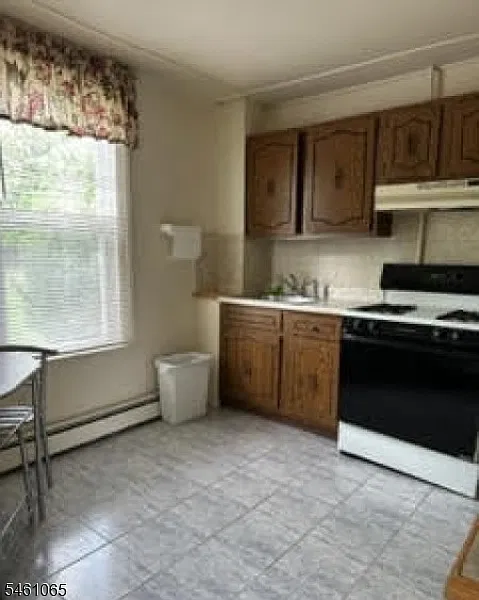 1 bed, 1.0 bath, $1,700 — Photo 2