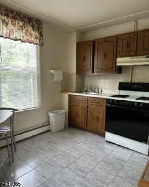 2nd image of 63 Manchester Ave