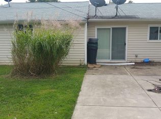 24205 Rugby Ct, Bedford Heights, OH