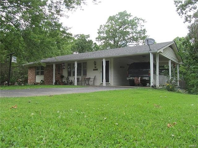 1st image of 6 Crescent Dr