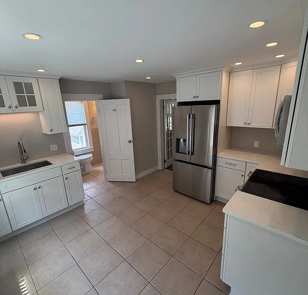210 N Cherry St #2 — Photo 4