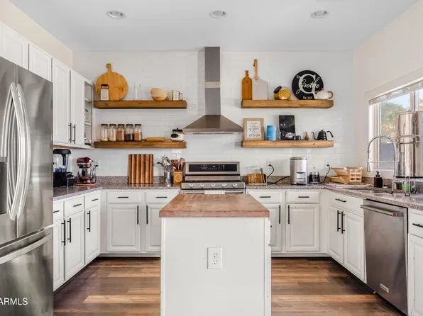 1518 W CRAPE Road, San Tan Valley, AZ 85140