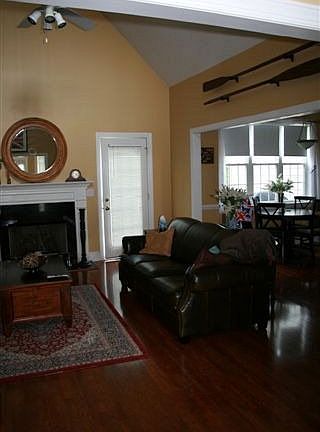 2nd image of 301 Morgan Trace Ln