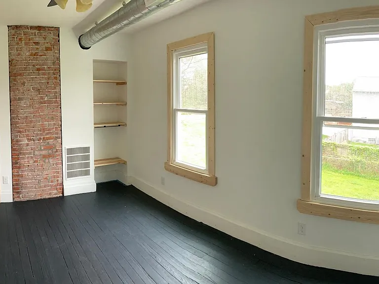 328 E 12th Ave — Photo 5