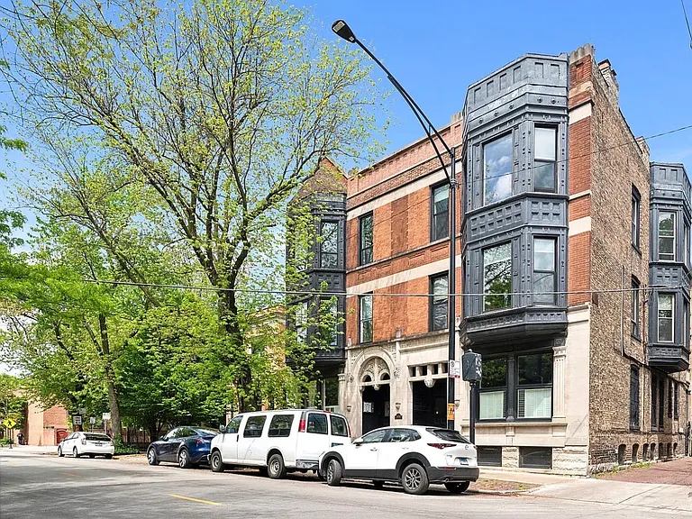 714 W Webster Ave #3E — Photo 1