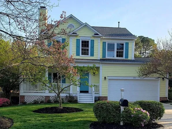 621 Wakehurst Dr, Cary, NC 27519
