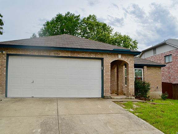 3rd image of 7934 DONSHIRE DR
