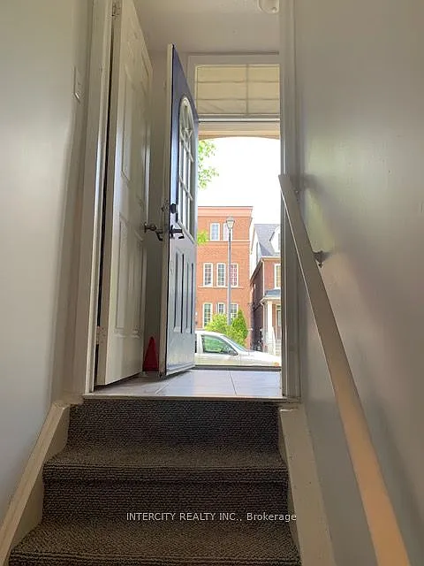 2 bed, $2,050 — Photo 2