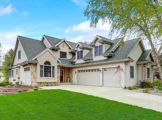 1127 Bluebird Trl, Waunakee, WI 53597