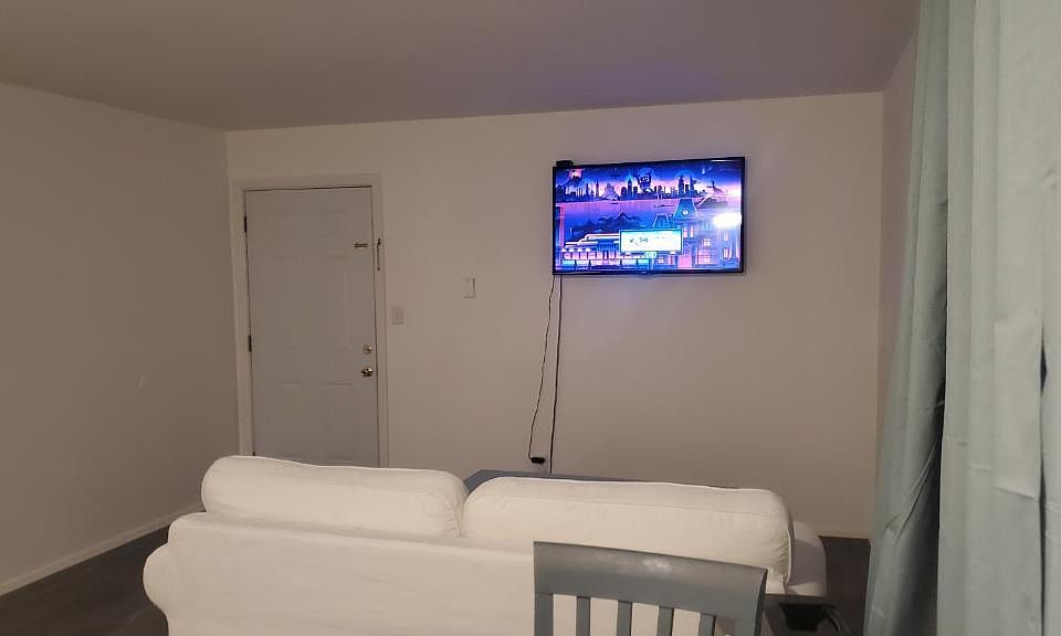1st image of 1357 E Ocean View Ave APT 7