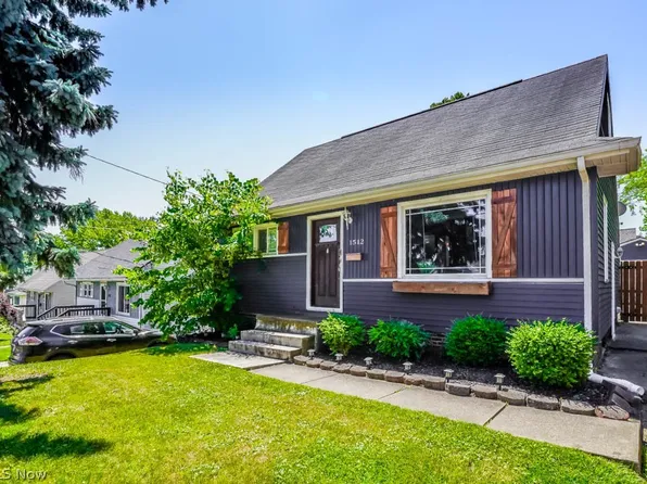 1512 27th St NE, Canton, OH 44714