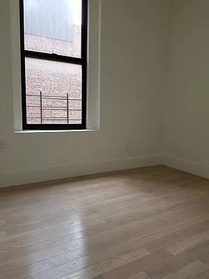 Rented by Bruma Realty LLC | media 10