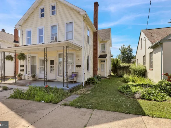 236 Church Ave, Ephrata, PA 17522