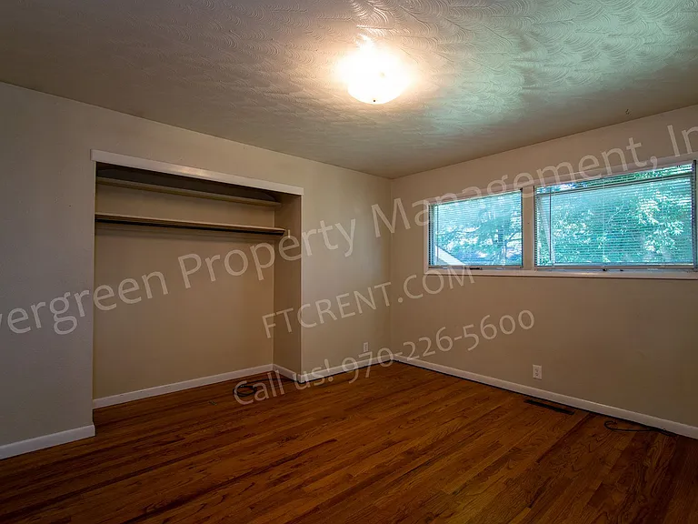 1916 Larkspur Dr — Photo 17