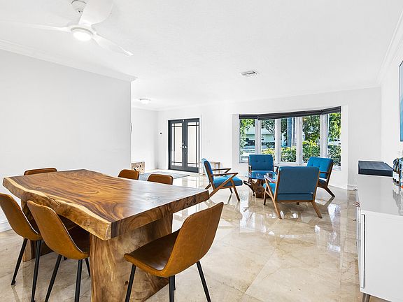4th image of 4761 Bayview Dr