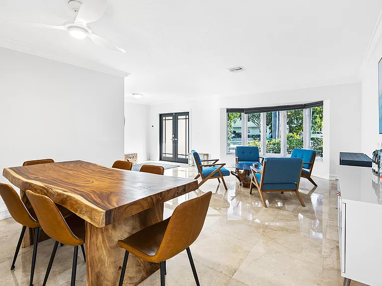 4761 Bayview Dr — Photo 4