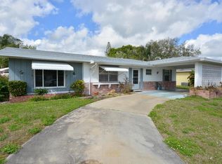 252 NE Mainsail St, Port Saint Lucie, FL 34983