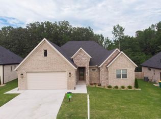 15004 Matterhorn Loop, Maumelle, AR 72113