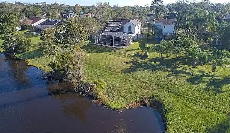 1095 Kelly Creek Cir — Photo 9