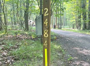 2484 Spruce Hill Dr, Farwell, MI 48622