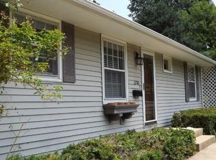 3700 W 71st St, Prairie Village, KS 66208