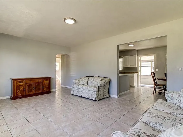 401 S Orion Ave — Photo 10
