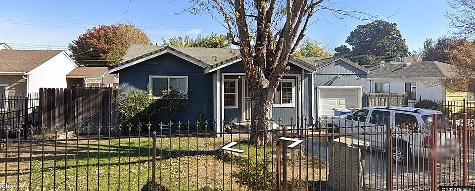 1st image of 4961 48th St