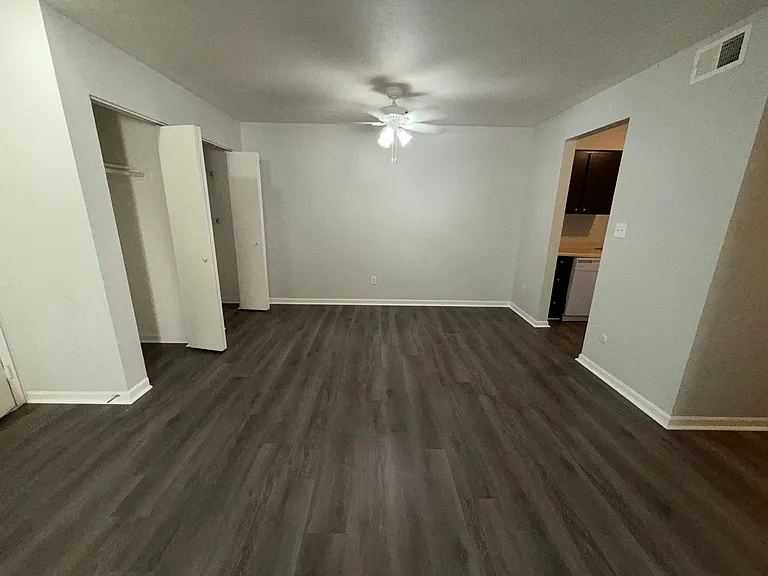Foxfire West Apartments — Photo 11