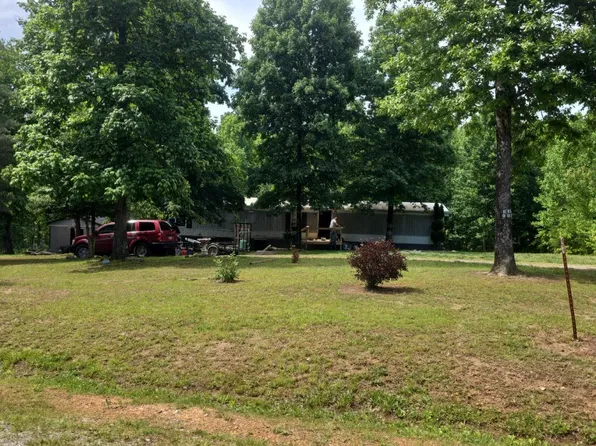 430 Daymon Cir, Crossville, TN 38572