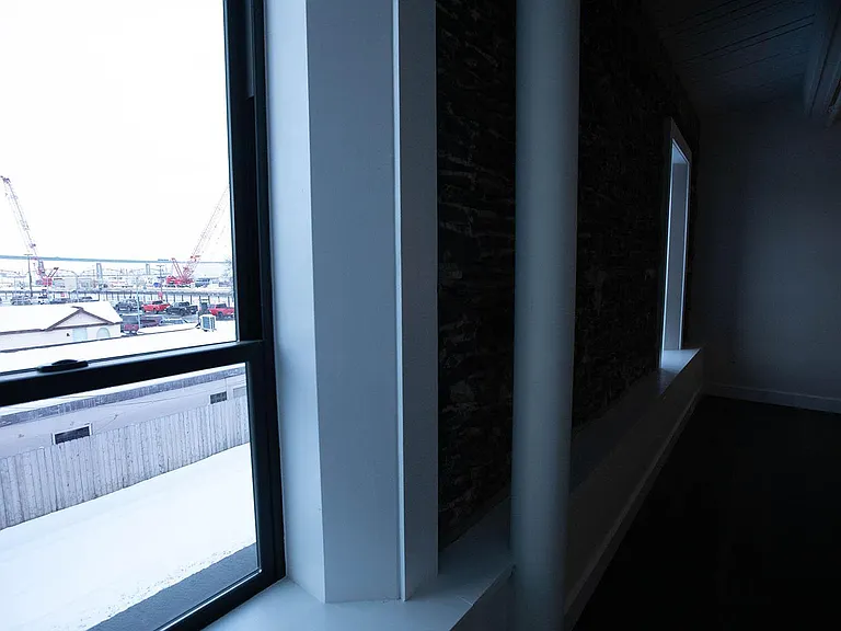 411 W Portage Ave #6 — Photo 6