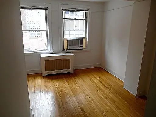 150 E 39th St #1604 — Photo 2