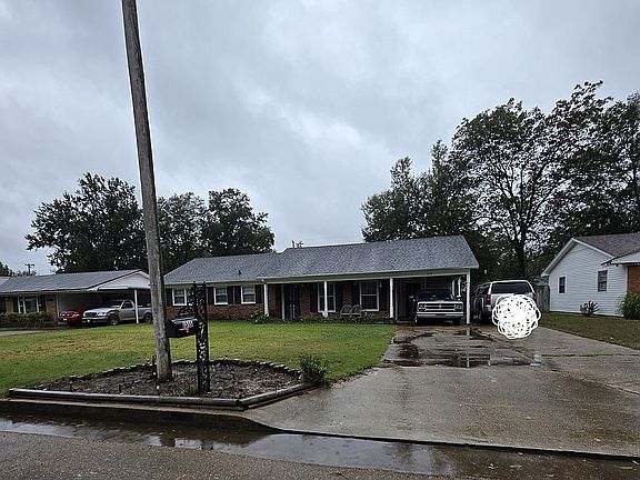 2nd image of 1515 Orchid Dr