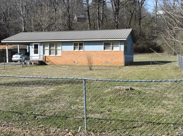 130 Fisher St, Andrews, NC 28901