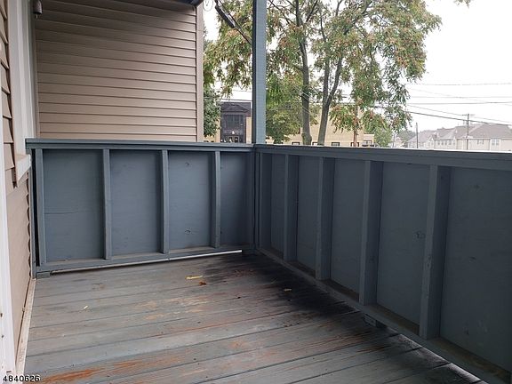 3rd image of 407 Brooks Blvd APT C