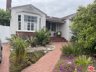 8357 Westlawn Ave, Los Angeles, CA, 90045