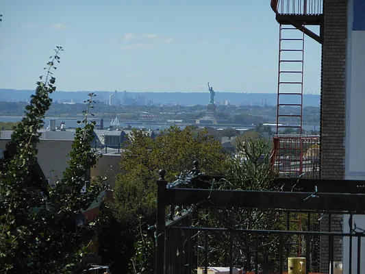 Rented by Urban Realty NYC | media 68