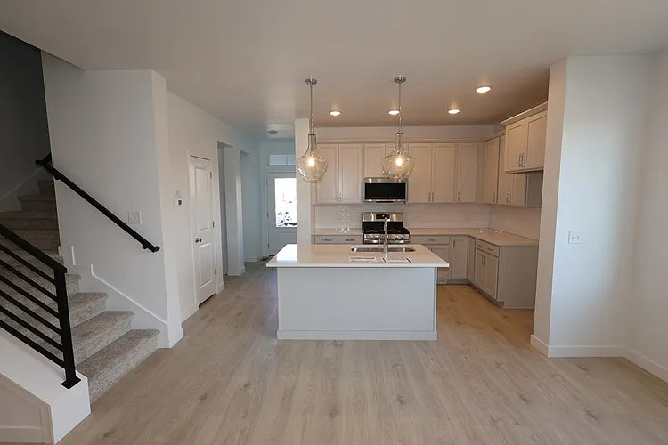 4814 W Washoe Ct — Photo 9