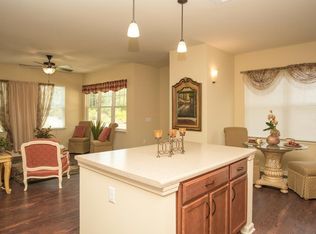 100 Wisteria Gardens Cir, Newnan, GA 30265