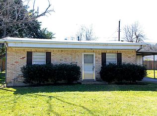 422 Breezy Ln, Wharton, TX 77488