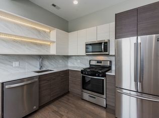 2450 W Chicago Ave #2R, Chicago, IL 60622