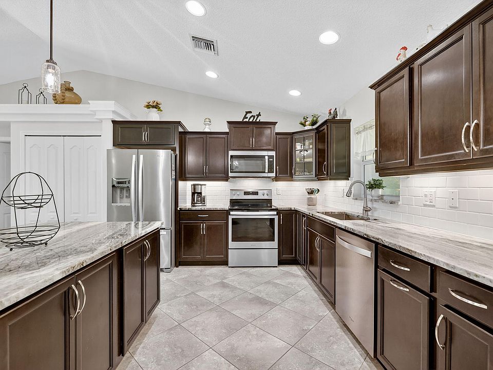 1st image of 6135 NW Densaw Terrace