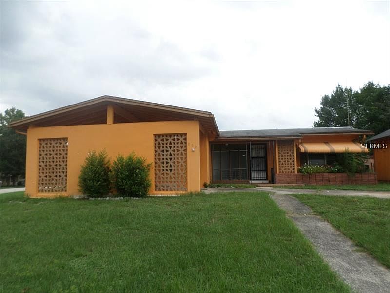 1st image of 802 N Midland Dr