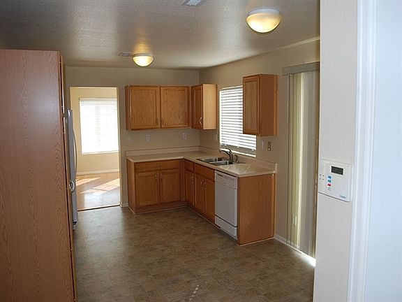 4th image of 4199 N Argonne St