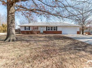 304 2nd St, Baldwin City, KS 66006