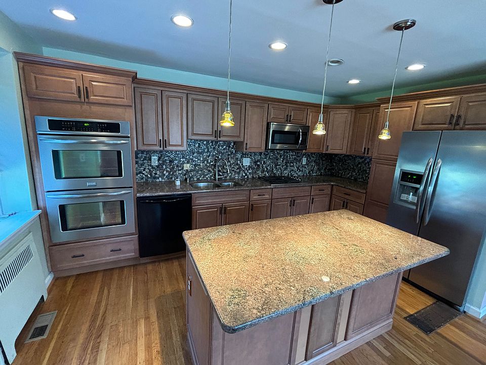 1st image of 6930 Ardleigh St Floor 1