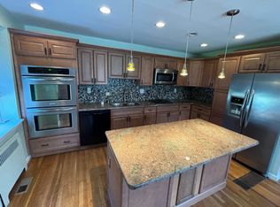 6930 Ardleigh St FLOOR 1, Philadelphia, PA 19119